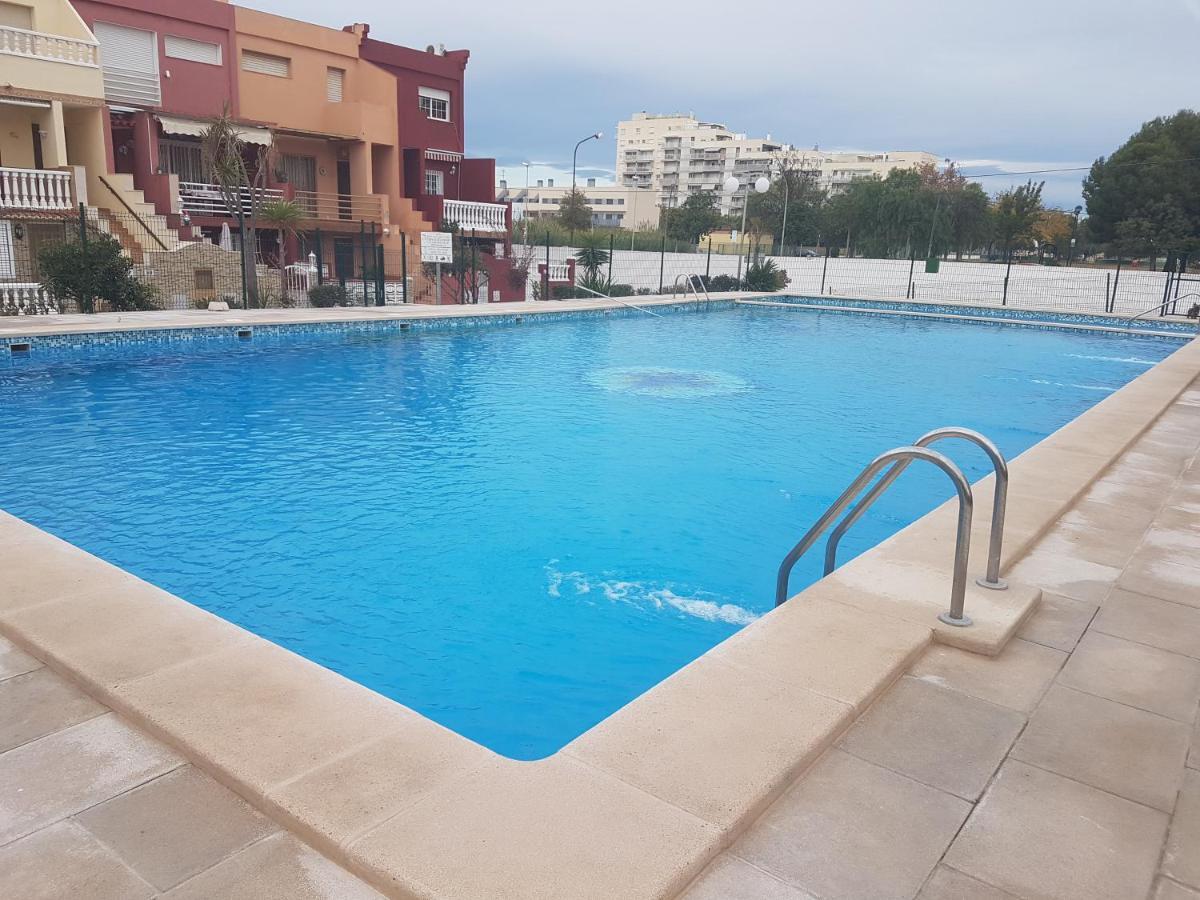 Apartamento Barbacoa, Piscina Y Playa La Pobla de Farnals Exteriör bild